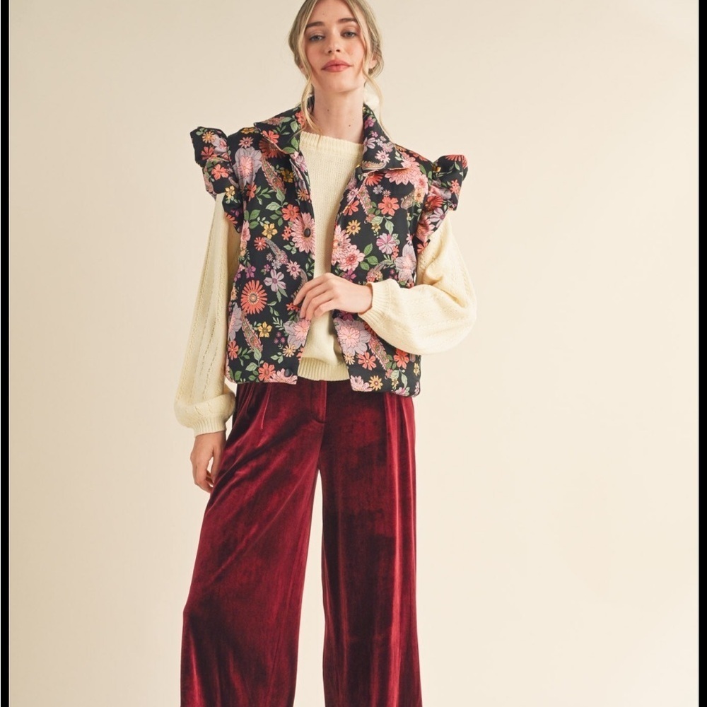 Anabell Flutter Sleeve Floral Puff Vest medium